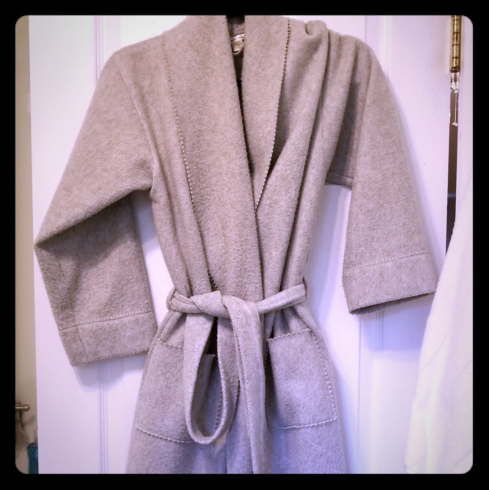 Fleece Victoria's secret robe